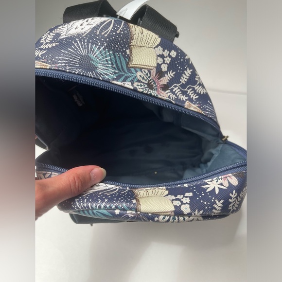 Harry Potter Themed Small Backpack - Picture 3 of 9